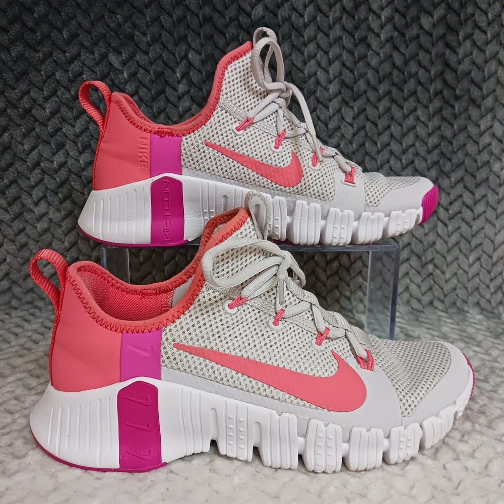 Nike Free Metcon 3 Vast Grey Fire Pink Women's Training Sneakers Shoes Size 7.5